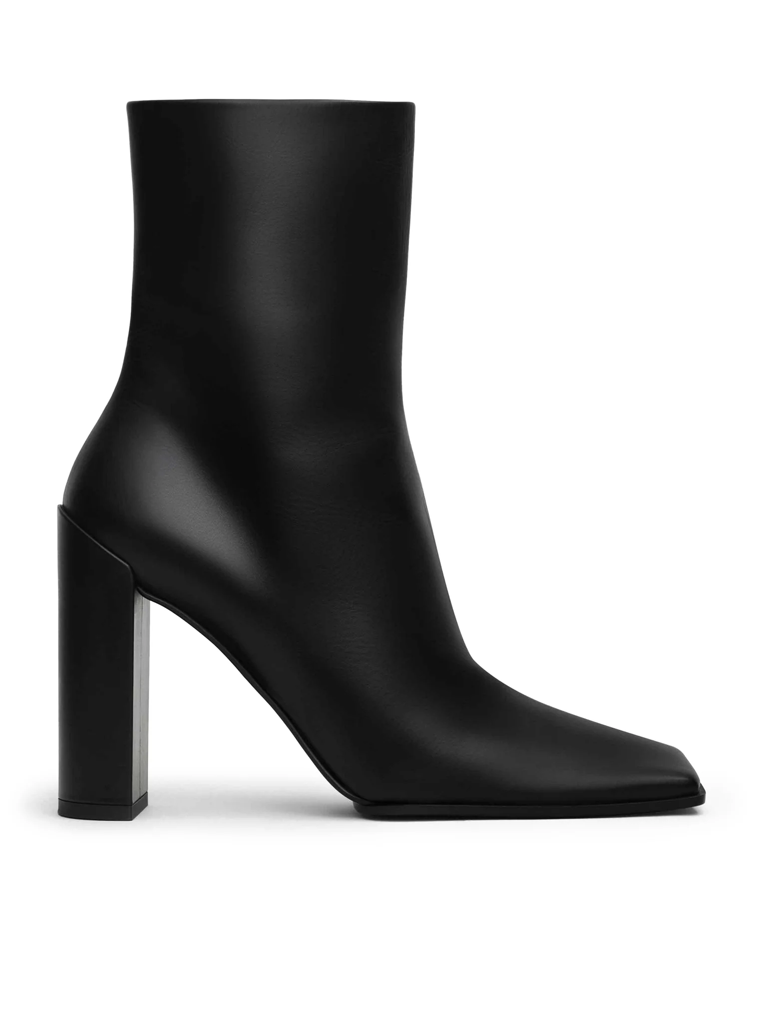 SQUARE LEATHER ANKLE BOOTS