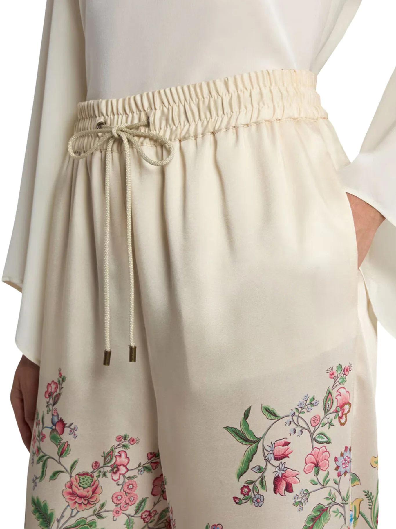 WIDE-LEG TROUSERS WITH PLACED FLORA AND FAUNA PRINT - Image 4