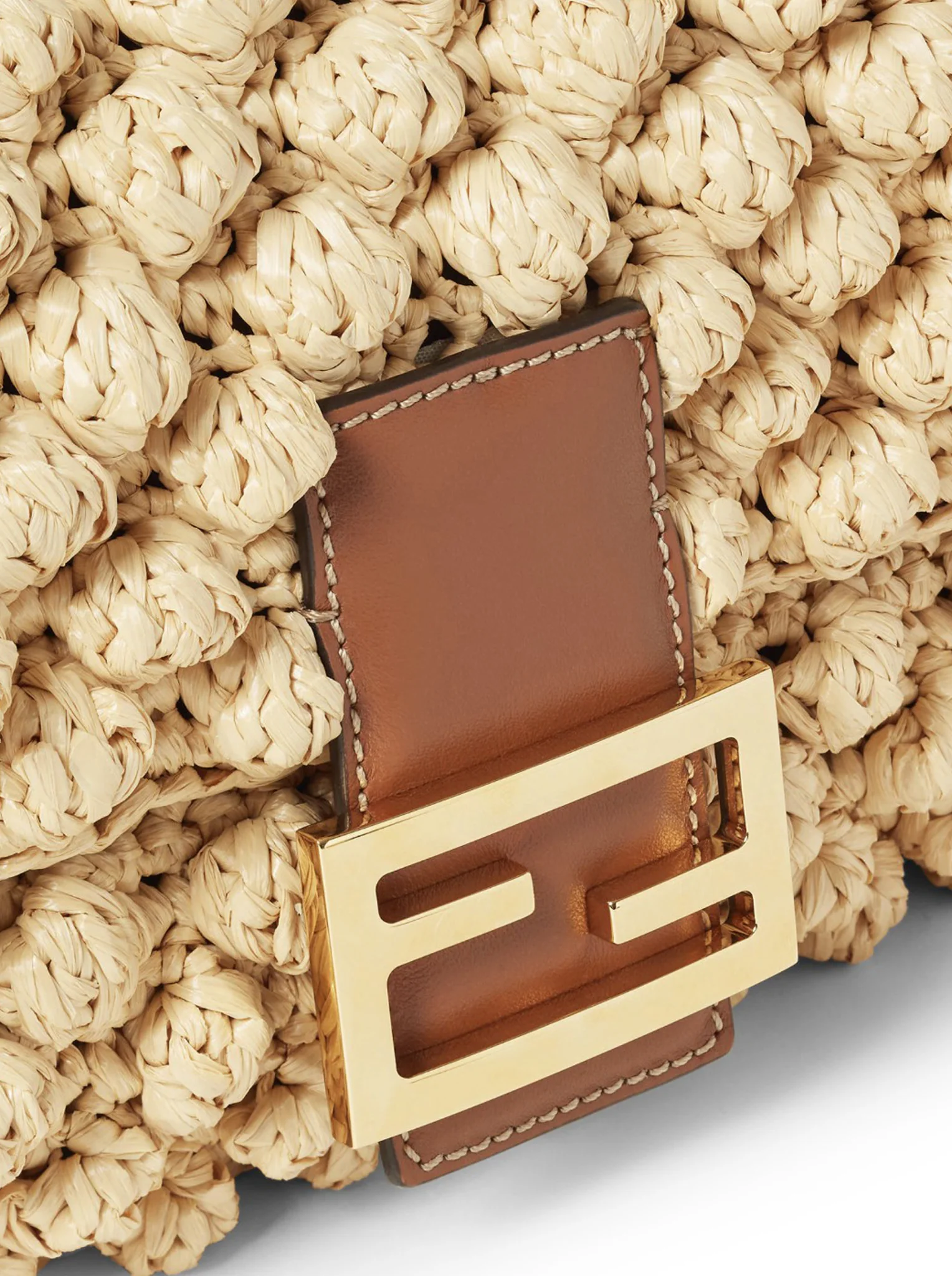 BAGUETTE BAG IN RAFFIA WITH A HAZELNUT STITCH - Image 7
