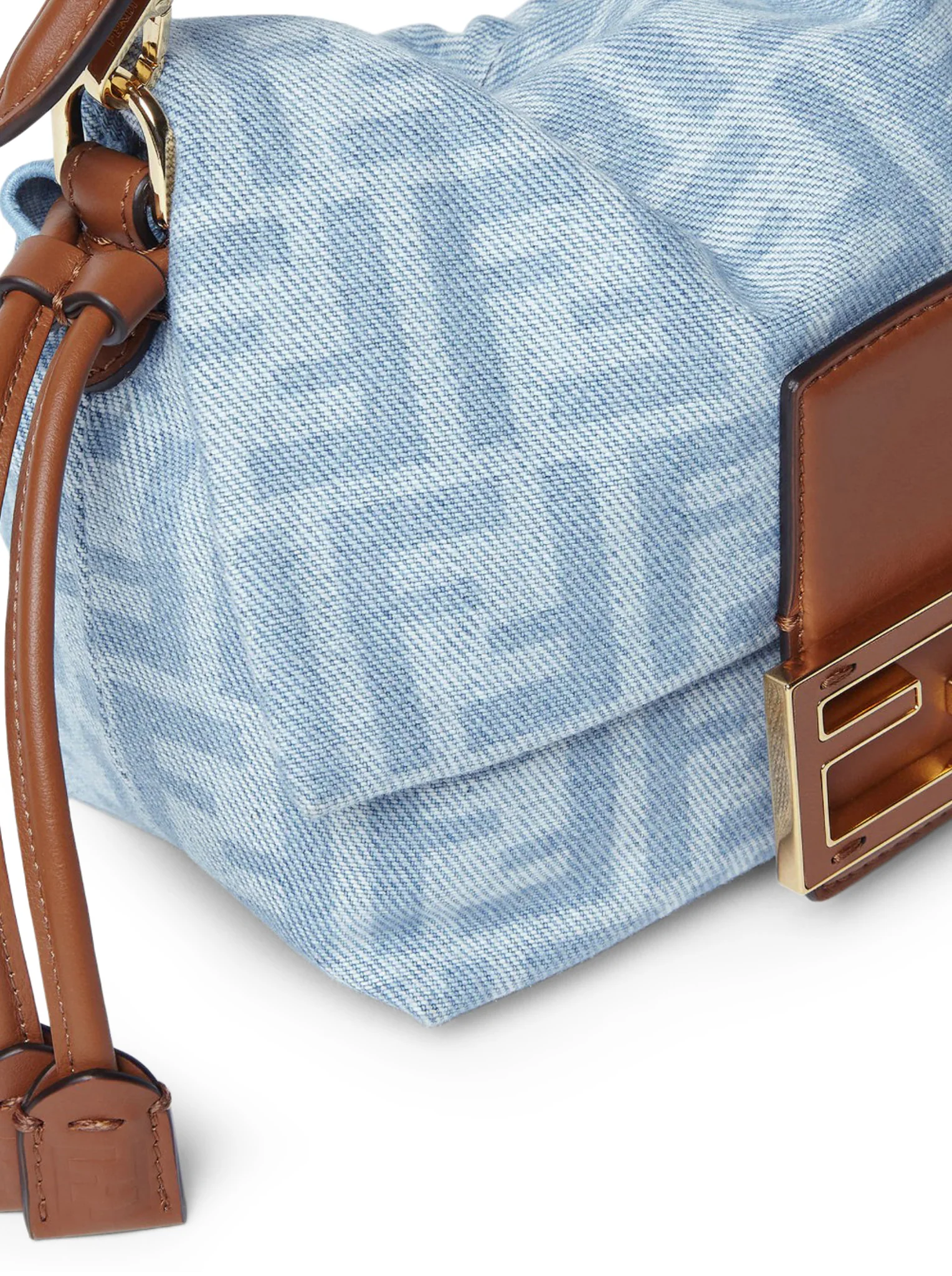 SMALL BAGUETTE MOM BAG IN DENIM FF LIGHT BLUE - Image 7