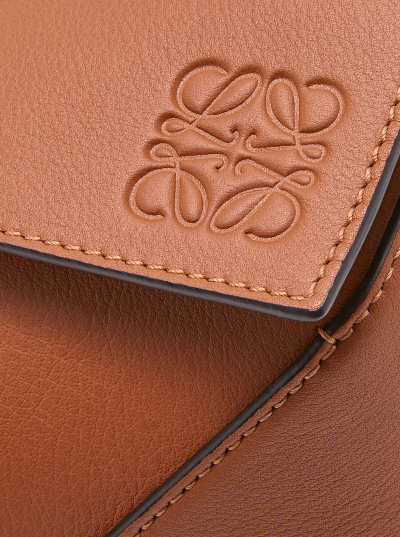 LARGE CLASSIC CALFSKIN PUZZLE BAG - Image 2
