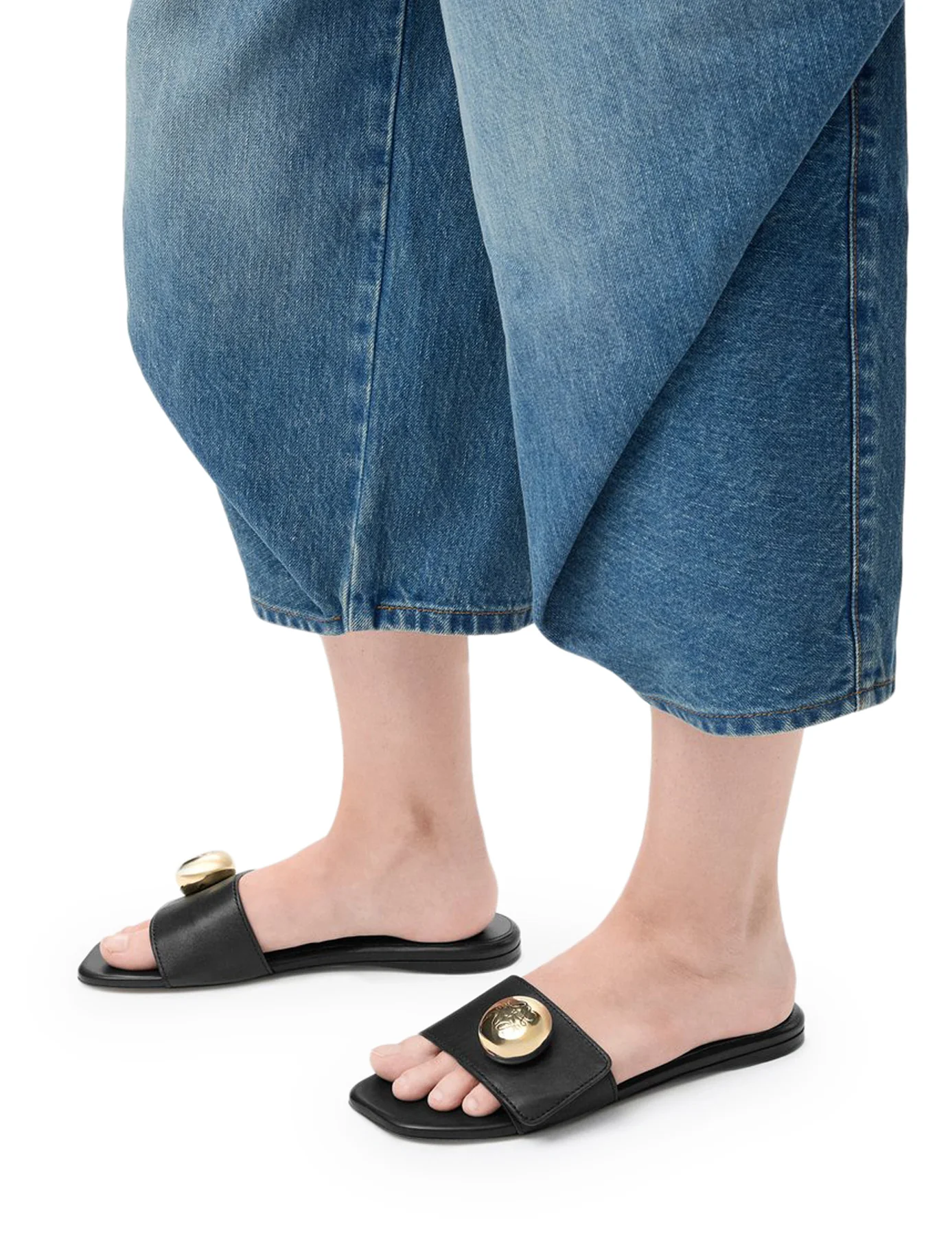 PEBBLE CALFSKIN SLIDE - Image 2