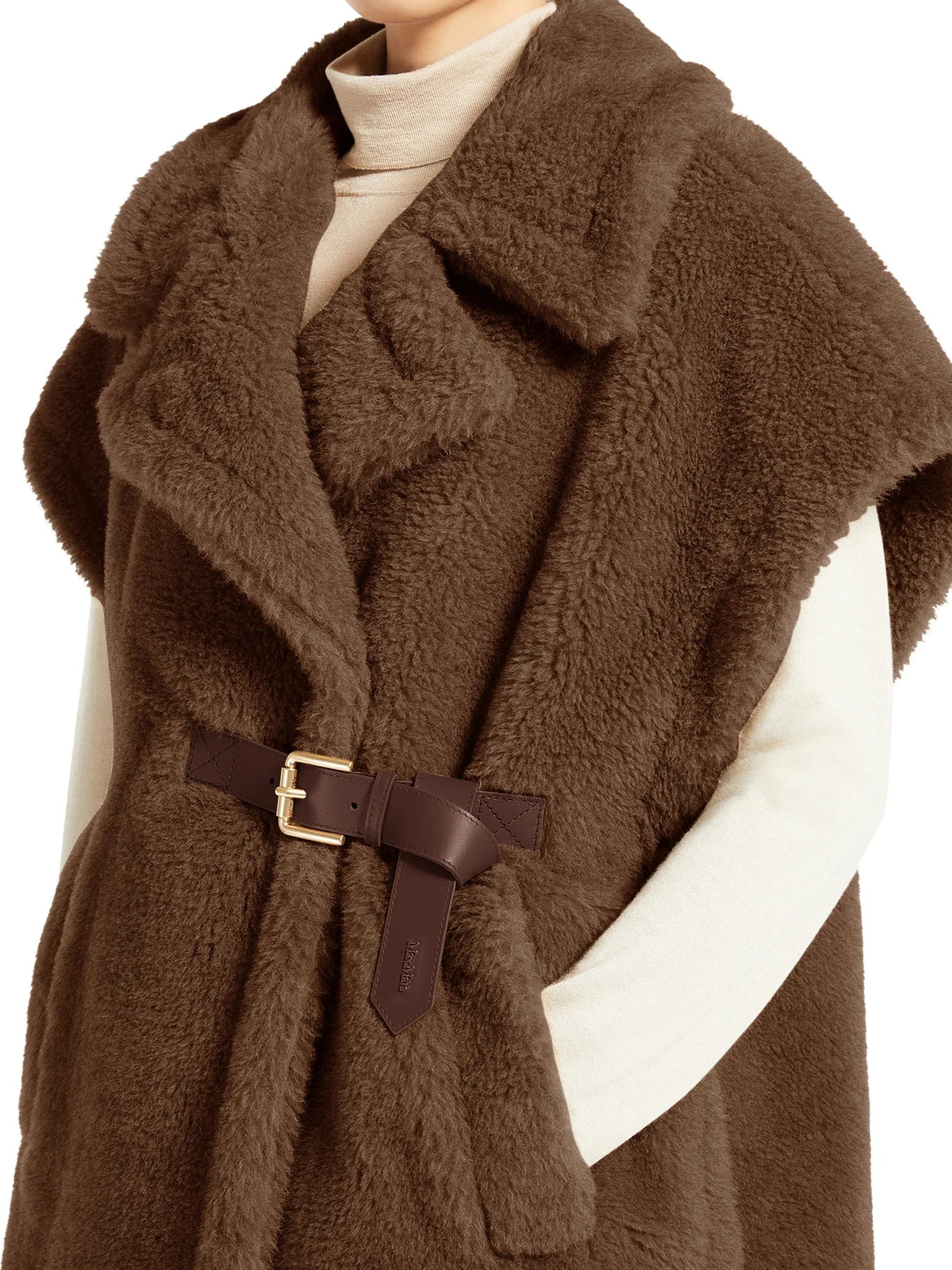 TEDDY FABRIC VEST CAPE - Image 4