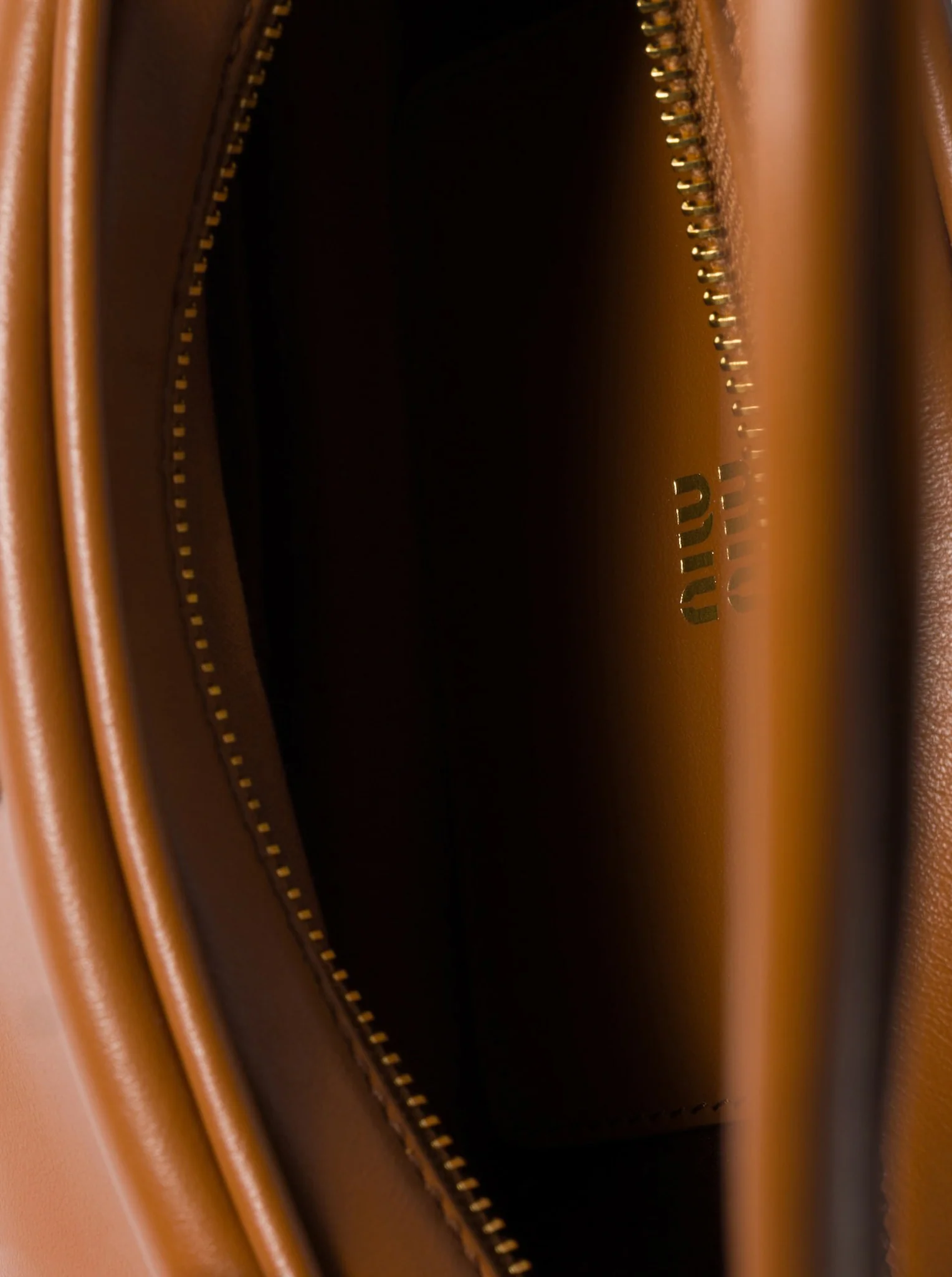 LEATHER POUCH - Image 4