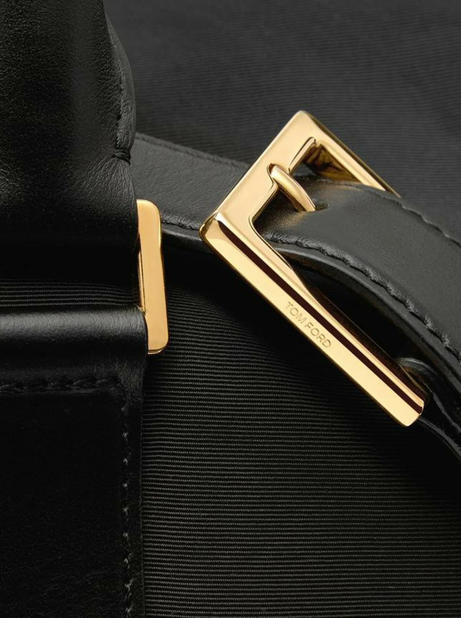 RECYCLED NYLON TRAVEL BAG - Image 5