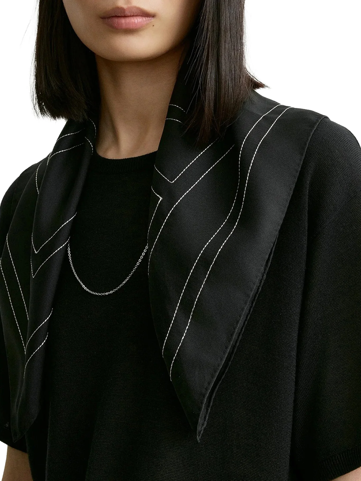 SILK SCARF WITH MONOGRAM EMBROIDERY - Image 3