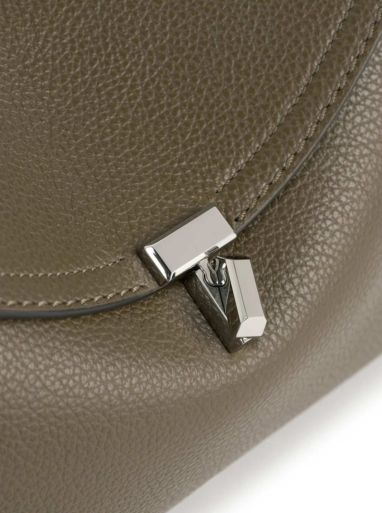 T-LOCK HAMMERED LEATHER CLUTCH - Image 8